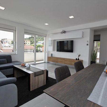 Apartmani Ive Trogir Bagian luar foto