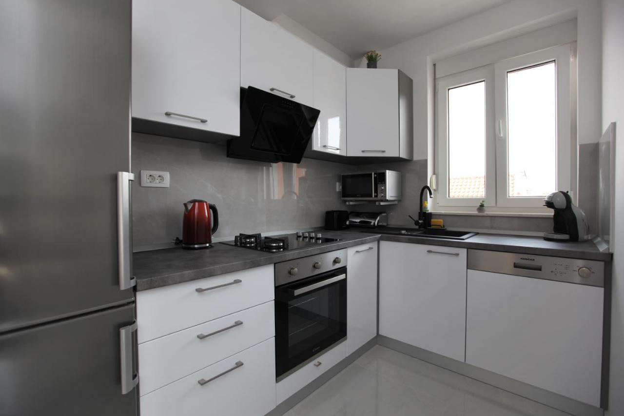 Apartmani Ive Trogir Bagian luar foto