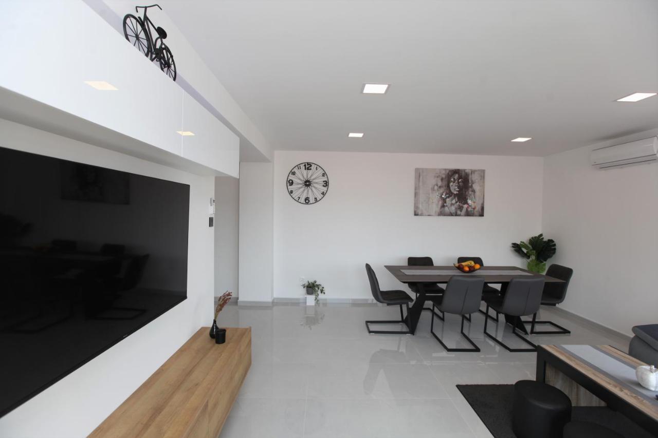 Apartmani Ive Trogir Bagian luar foto