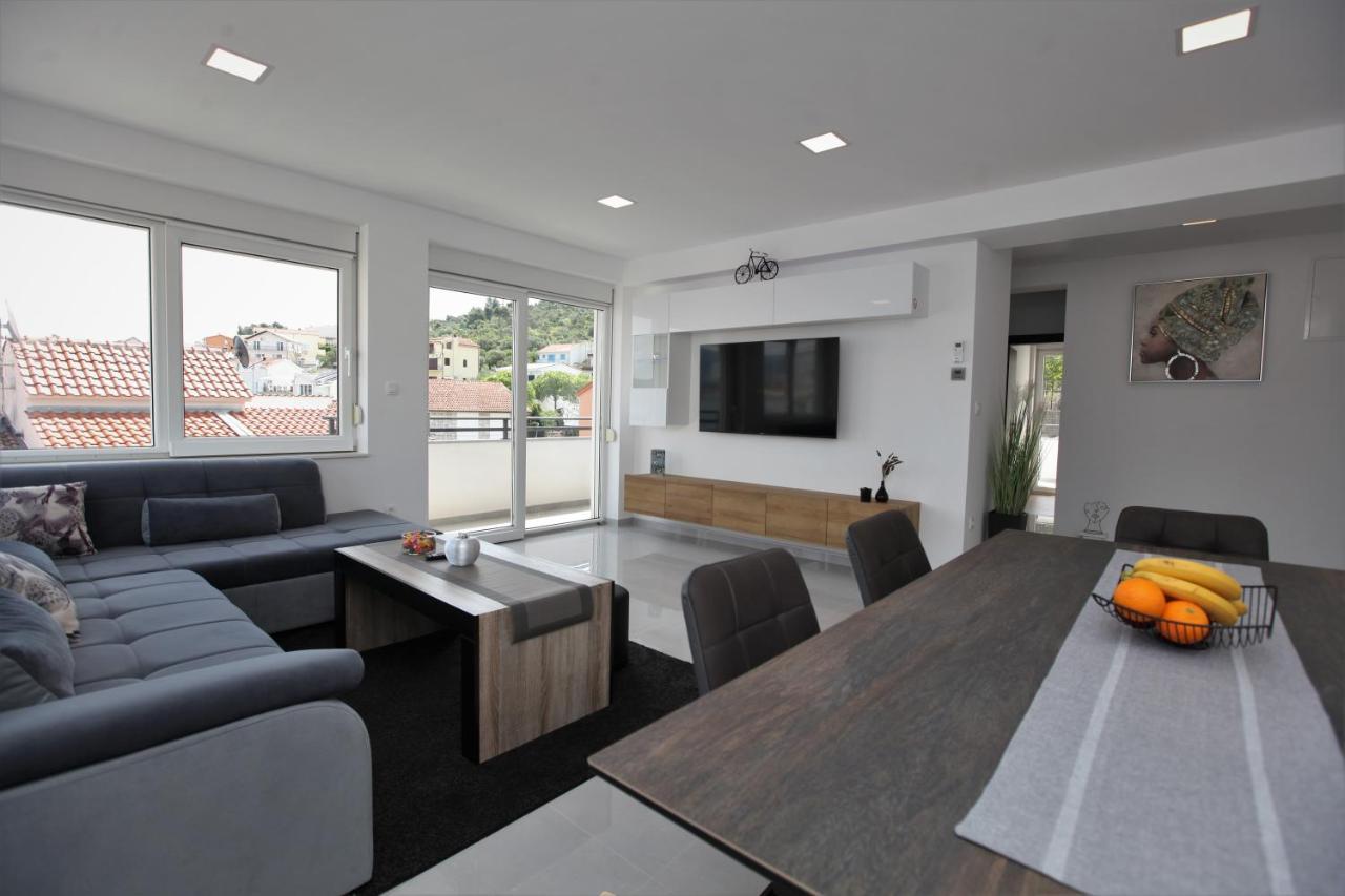 Apartmani Ive Trogir Bagian luar foto