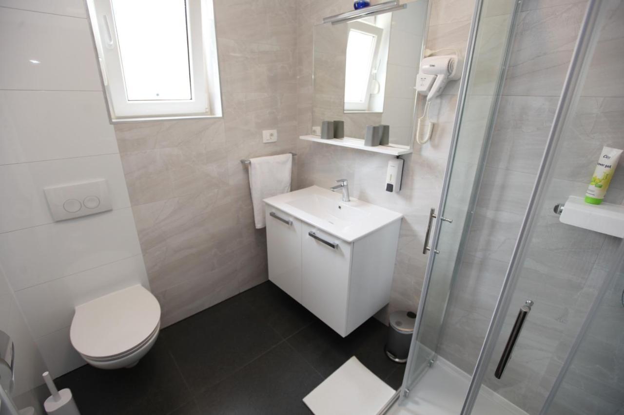 Apartmani Ive Trogir Bagian luar foto